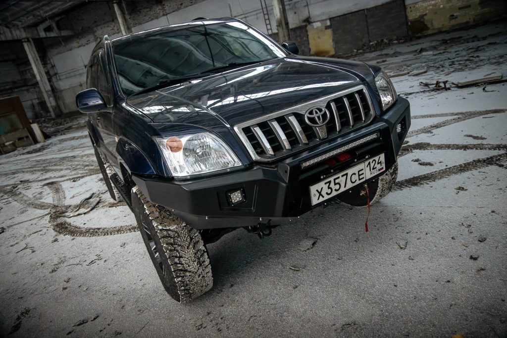 Бампер передний Toyota Land Cruiser Prado 120 REVO ПТФ