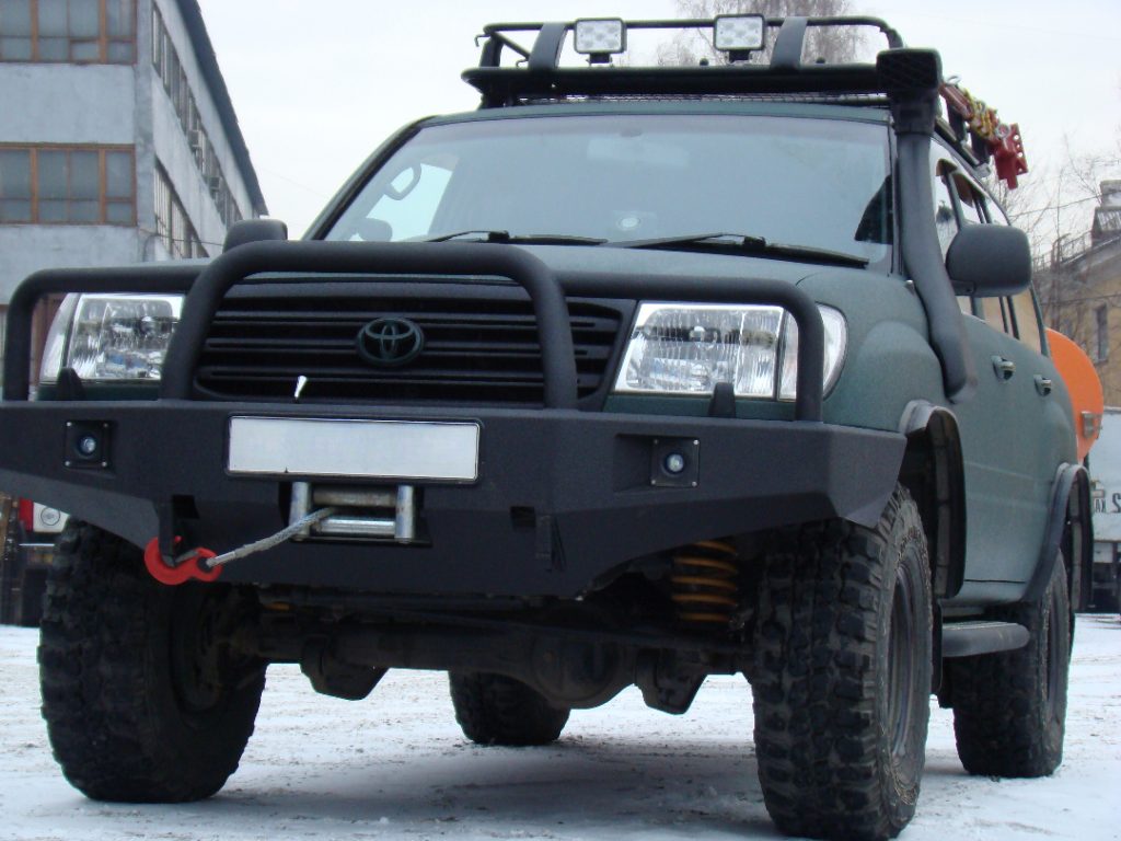 Бампер передний Toyota Land Cruiser 105 с защитой фар, под ПТФ