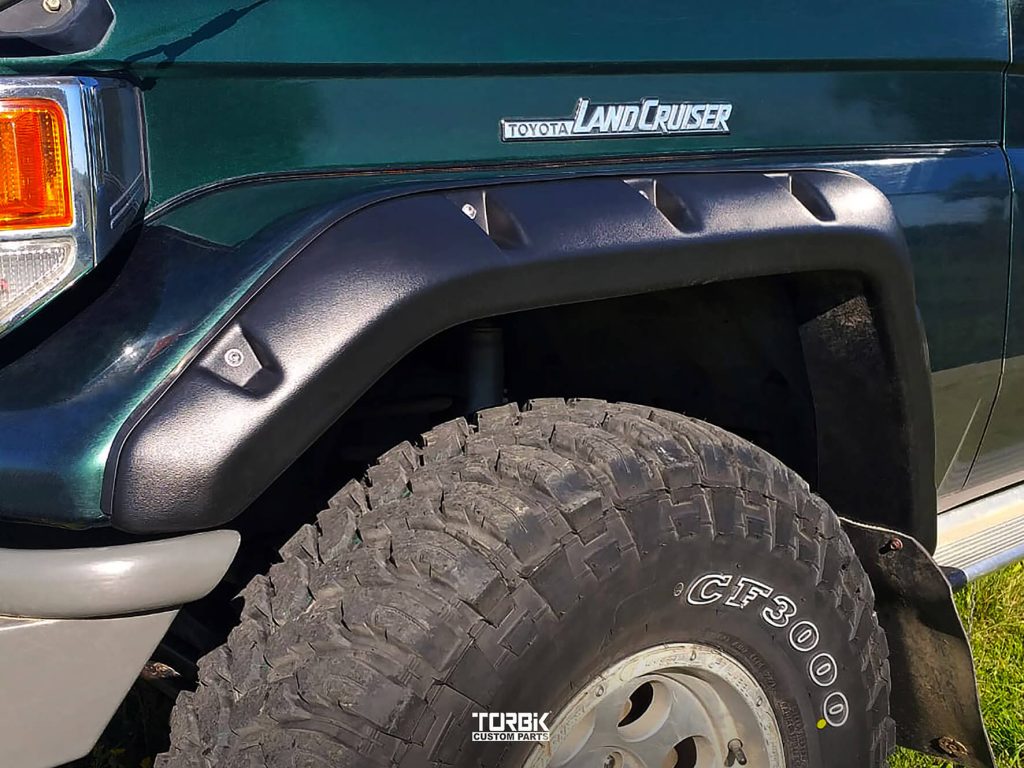 Расширители арок TOYOTA LAND CRUISER TLC 77